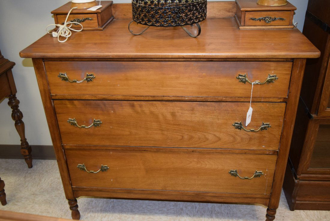 3 DRAWER ANTIQUE DRESSER (1 of 8)