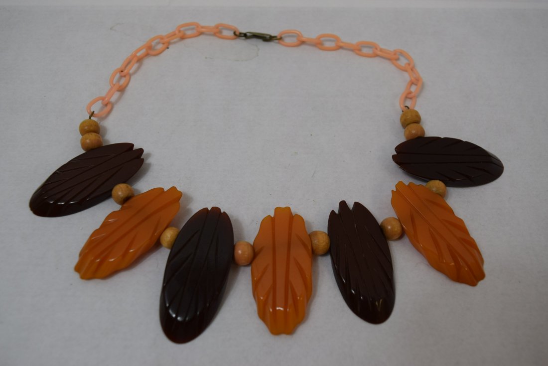 BAKELITE BROWN & ORANGE CARVED NECKLACE (1 of 3)