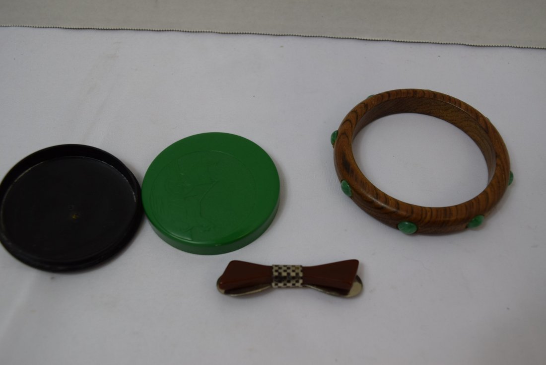 BAKELITE  BRACELET; PIN; COMPACT (1 of 5)
