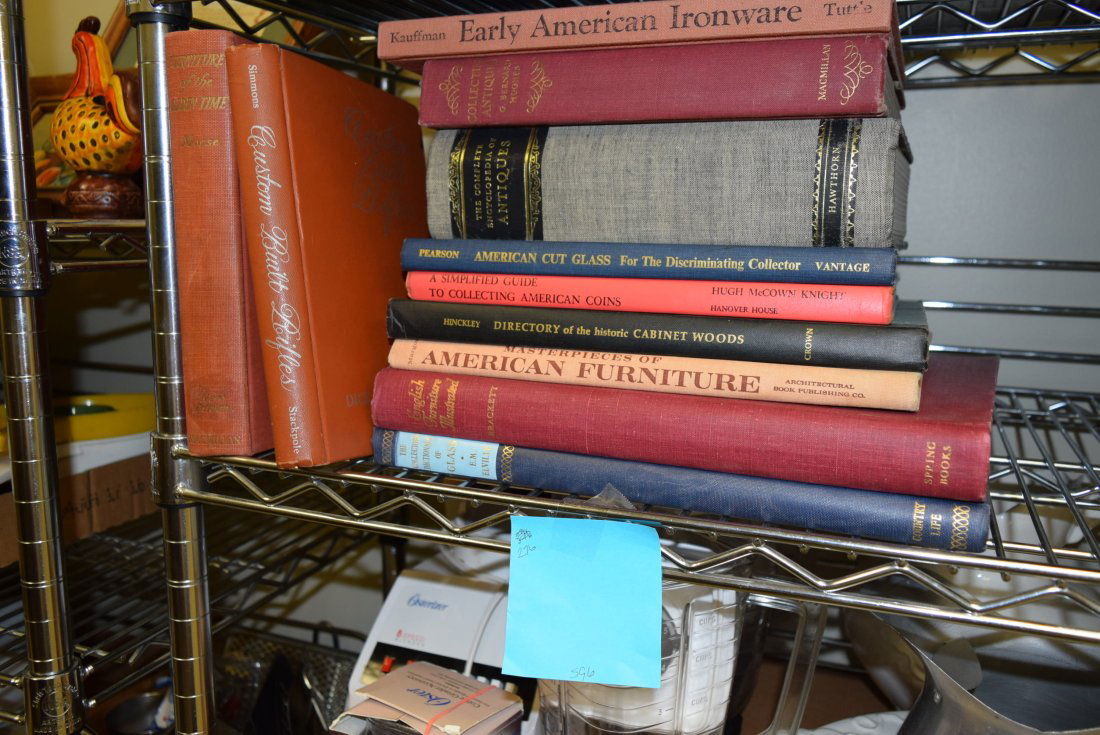 VARIOUS VINTAGE REFERENCE BOOKS (1 of 2)