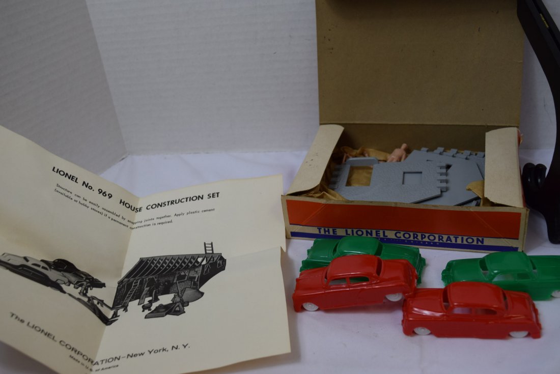 LIONEL BUILD IT YOURSELF -HOUSE CONTRUCTION SET 96 (1 of 7)