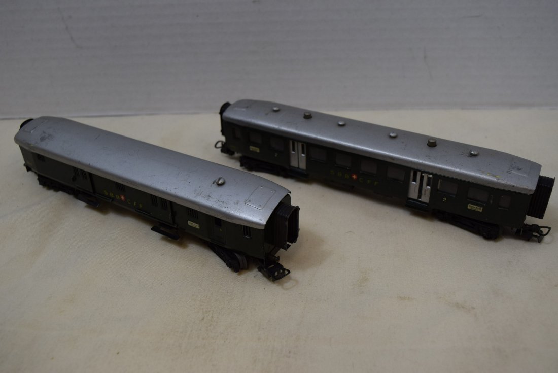 MARKLIN HO SBB CFF PASSENGER AND LUGGAGE CAR (1 of 9)