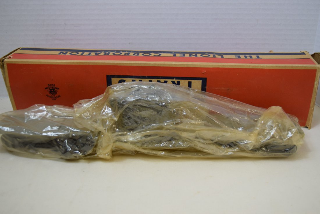 LIONEL TRANSFORMER TRAIN CAR (1 of 8)