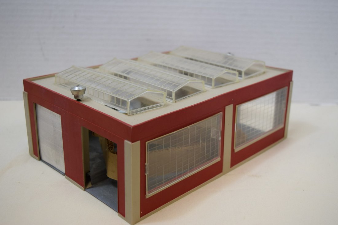 LIONEL ENGINE HOUSE HORN STATION (1 of 5)