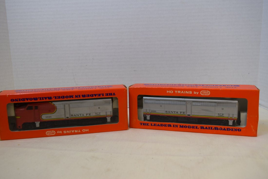 LIONEL HO SCALE SANTA FE LOCO & SANTA FE DUMMY B (1 of 5)