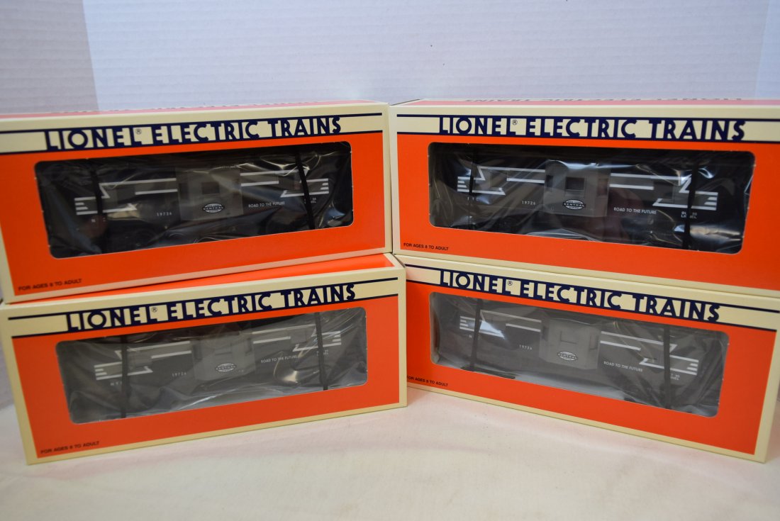 NIB 4 LIONEL NEW YORK CENTRAL BAY WINDOW CABOOSE 6 (1 of 4)