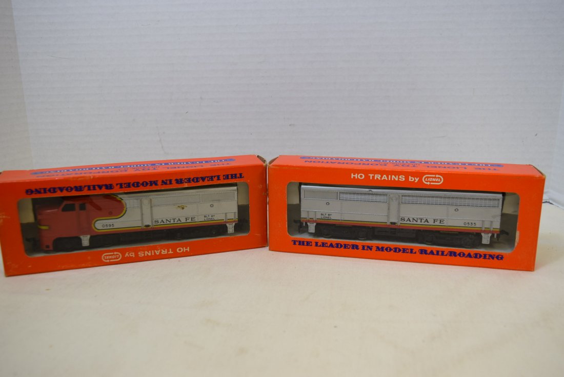 HO SCALE SANTA FE LOCOMOTIVE & SANTA FE DUMMY B UN (1 of 5)