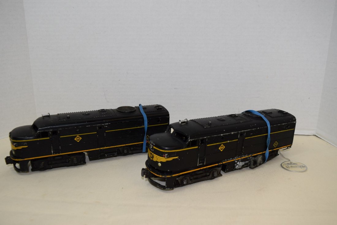 LIONEL 2032 ENGINE & DUMMY CAR (1 of 7)