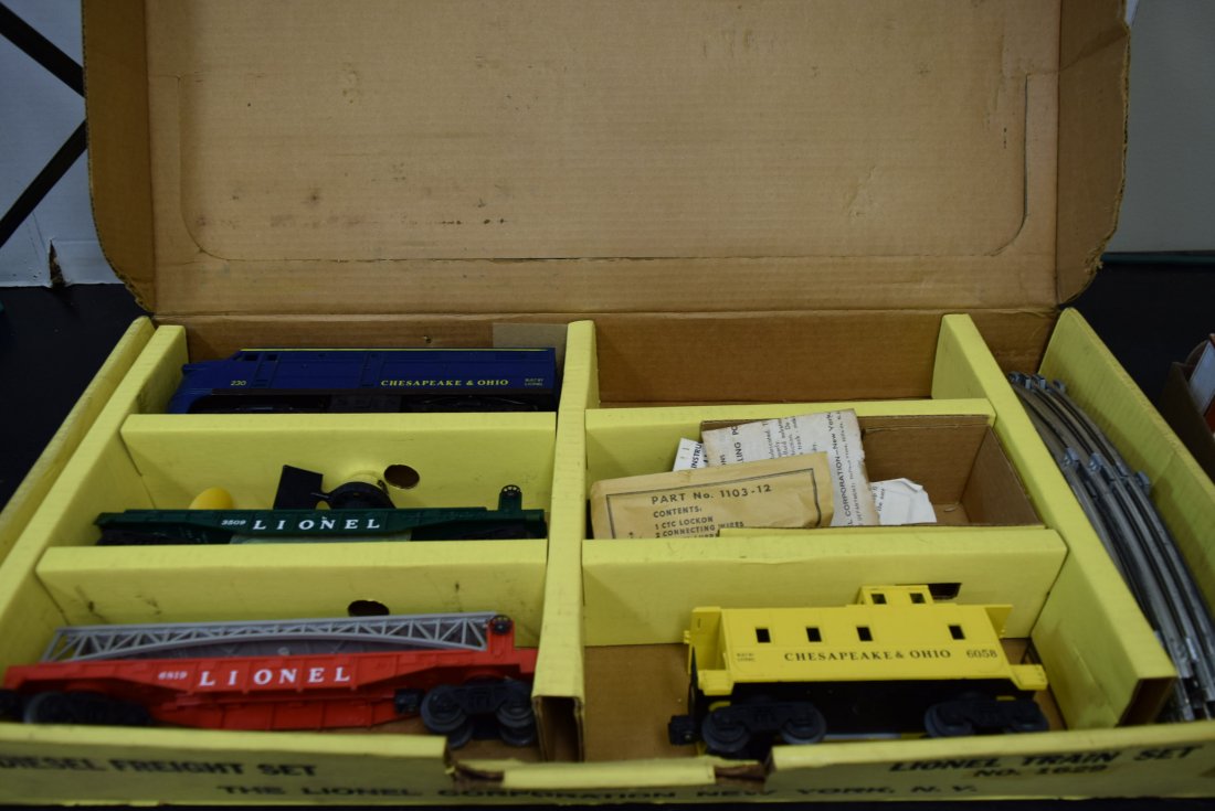 LIONEL ELECTRIC TRAIN SET 1629 IN BOX (1 of 6)