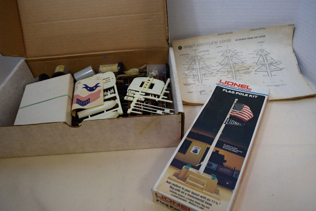 LIONEL FLAG POLE KIT & U.S.S. CONSTITUTION REVELL (1 of 5)