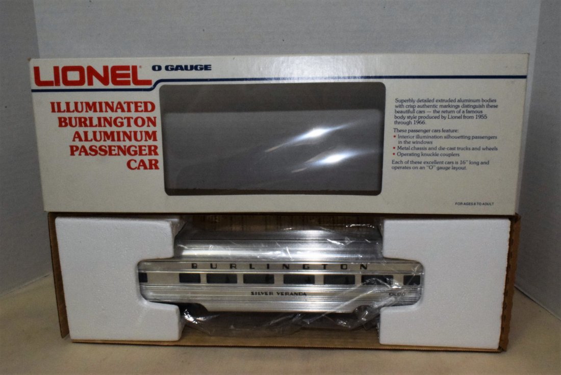 LIONEL O-GAUGE ILLUMINATED BURLINGTON ALUMINUM PAS: LIONEL O-GAUGE ILLUMINATED BURLINGTON ALUMINUM PASSENGER CAR 6-9580. SILVER VERANDA OBSERVATION CAR. NIB. BOX WEAR/COLOR FADE