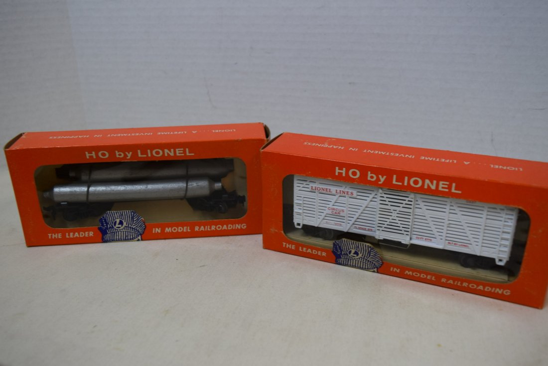 LIONEL HO SCALE TRAIN- CIRCUS GIRAFFE CAR & HELIUM (1 of 5)