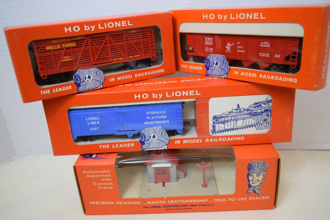 LIONEL HO SCALE TRAIN- AUTOMATIC GATEMAN-SHERIFF & (1 of 7)