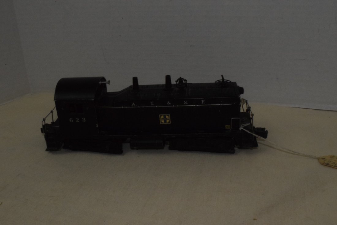 1950'S LIONEL TRAIN LOCOMOTIVE 623 SANTA FE DIESEL (1 of 5)