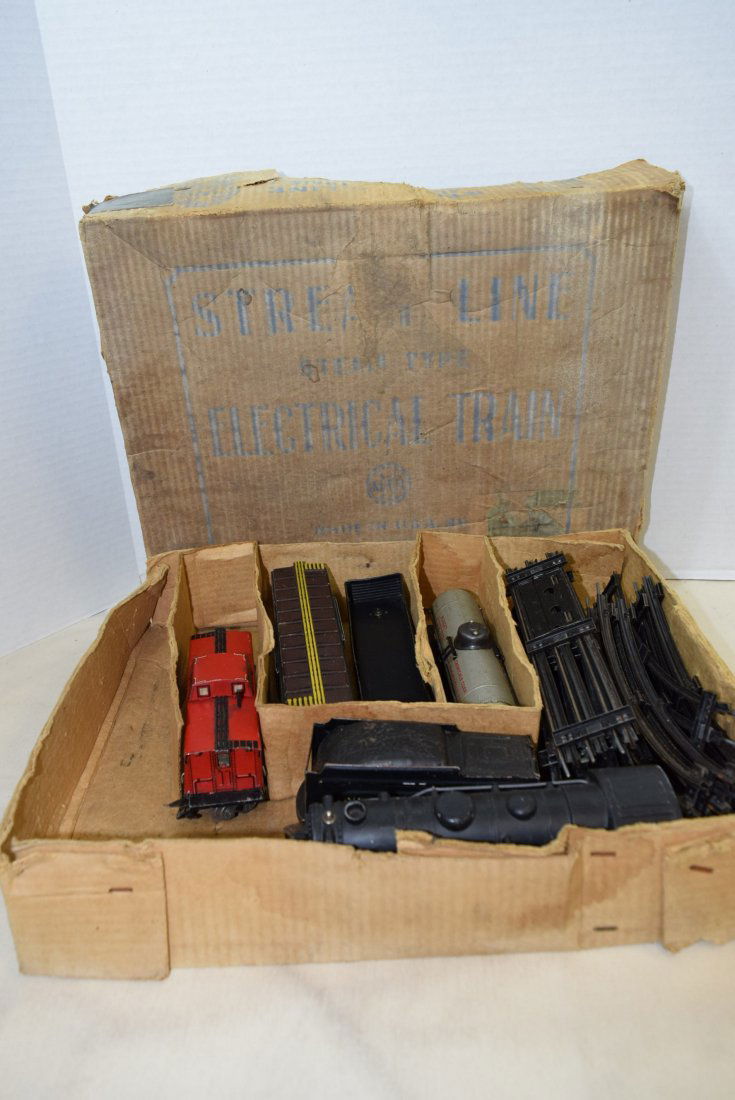 MARX STREAM LINE ELECTRICAL TRAIN SET (1 of 9)