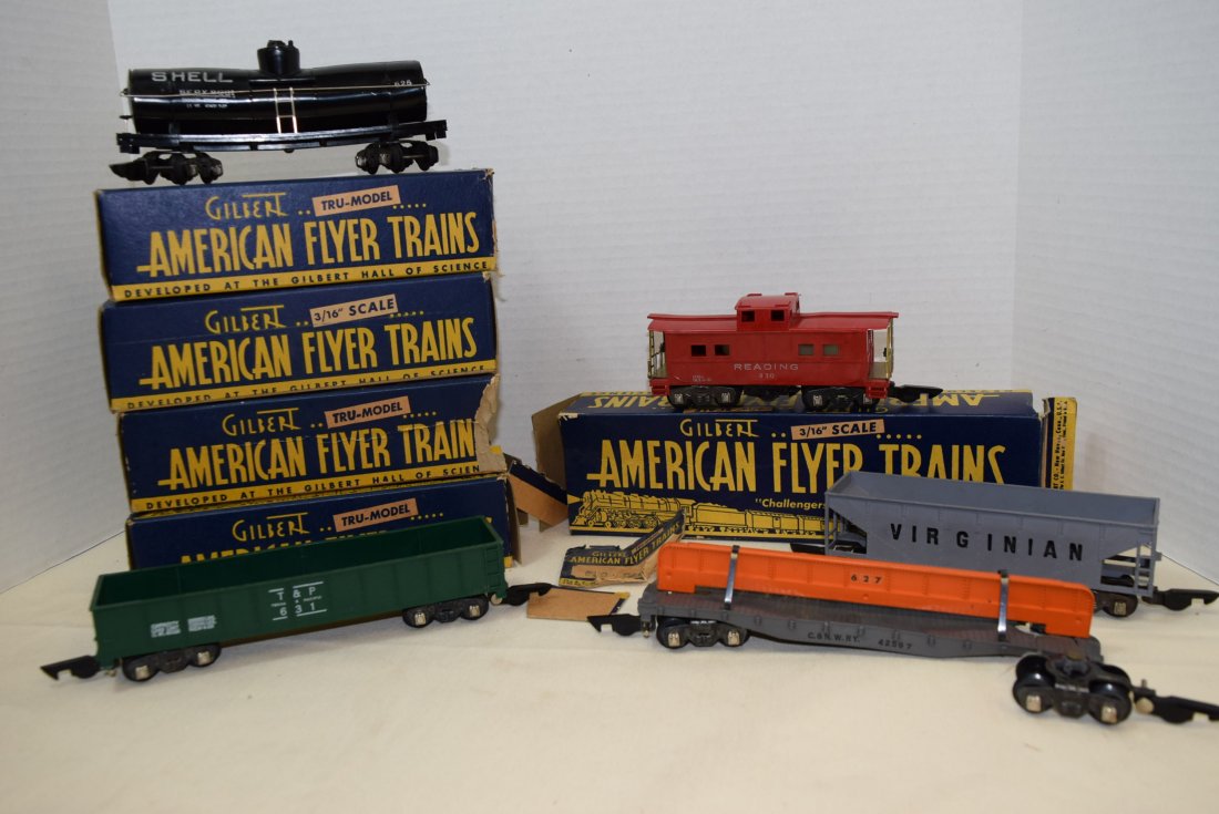5 AMERICAN FLYER TRAIN CARS IN BOXES (1 of 8)
