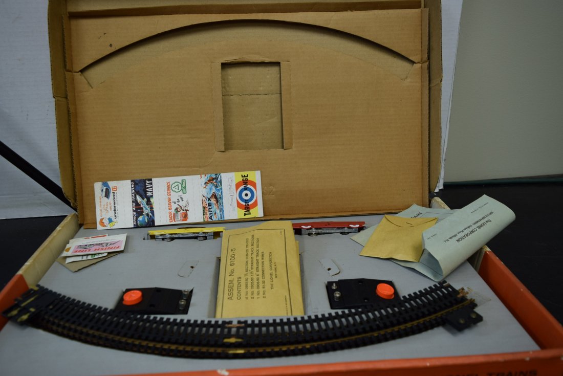 RARE LIONEL AUTO RACEWAY GAME 6100 NIB (1 of 10)