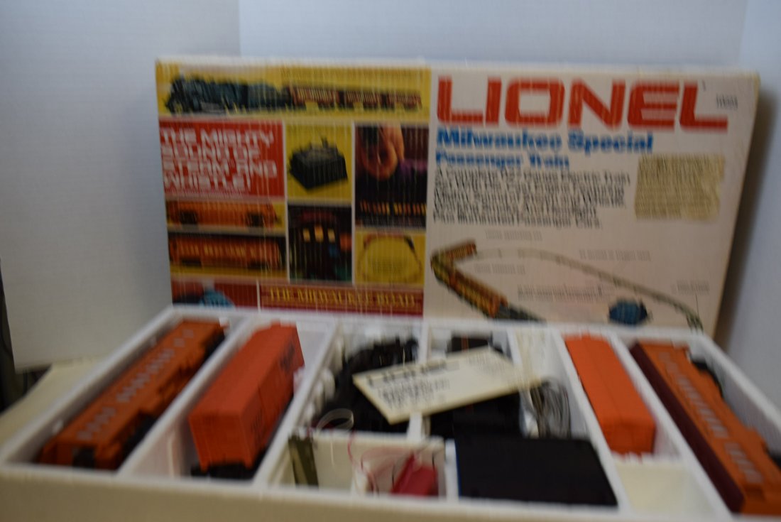 LIONEL MILWAUKEE SPECIAL 10223 (1 of 6)