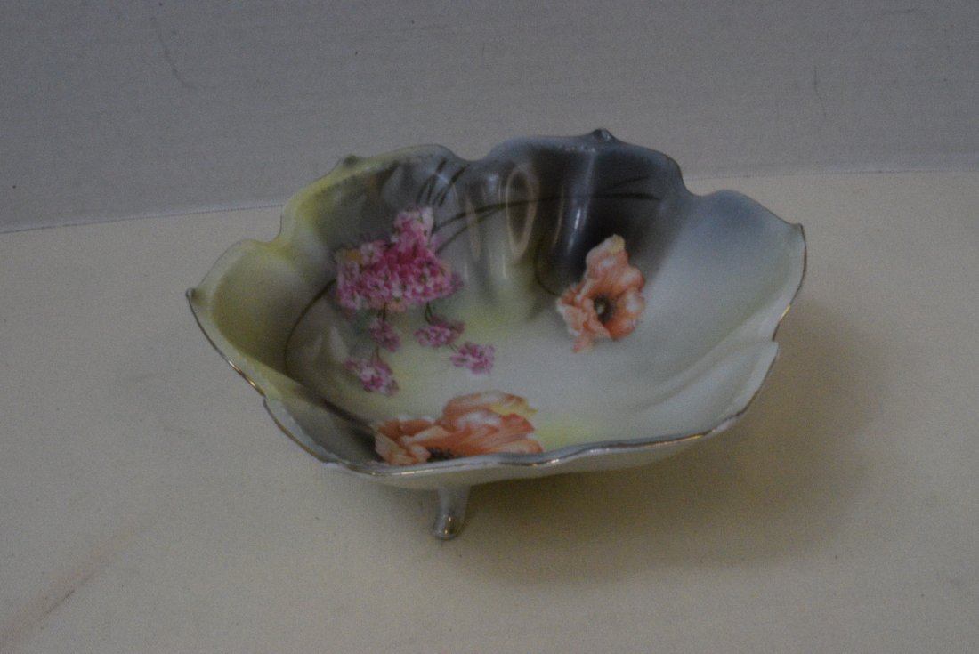 THREE FOOTED RS GERMANY  FLOWER BOWL (1 of 4)