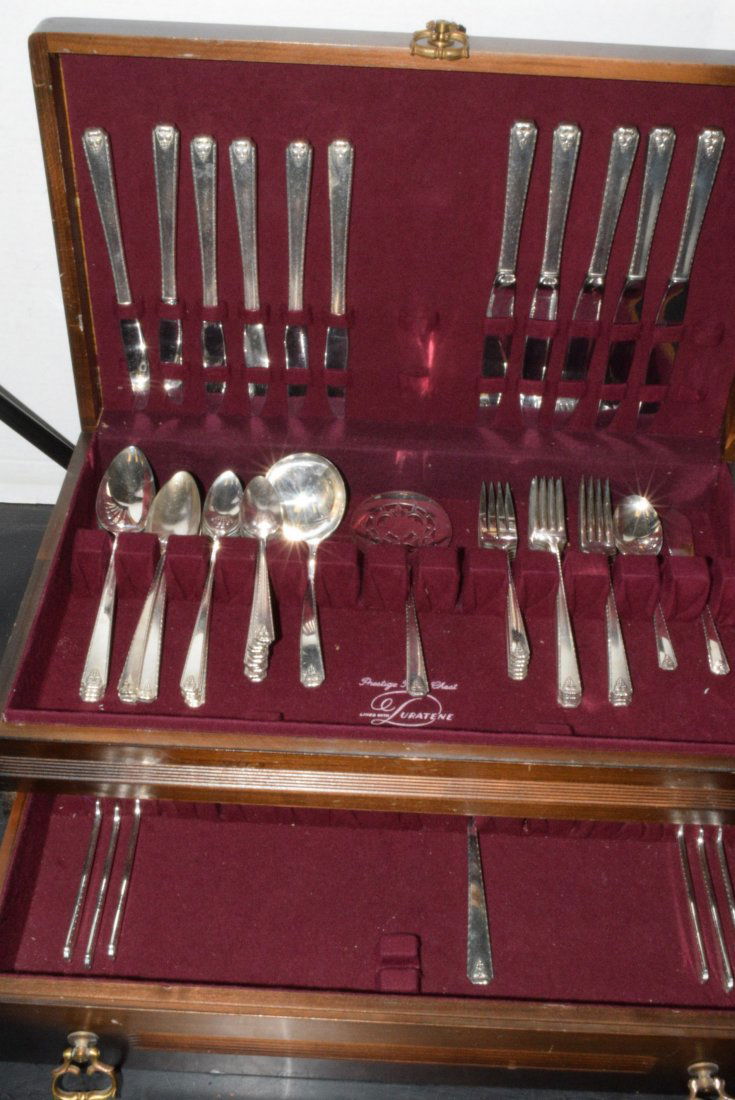 PRESTIGE PLATE FLATWARE WITH CASE (1 of 6)