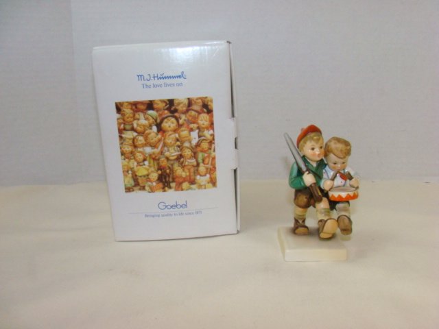 HUMMEL-VOUNTEERS-SPECIAL BACK STAMP: HUMMEL-VOUNTEERS-SPECIAL BACK STAMP-IN ORIGINAL BOX-DESERT STORM/DESERT SHIELD BACK STAMP 1990-1991-BOY PLAYING DRUM-BOY CARRYING RIFLE-#50/2/0-5''H