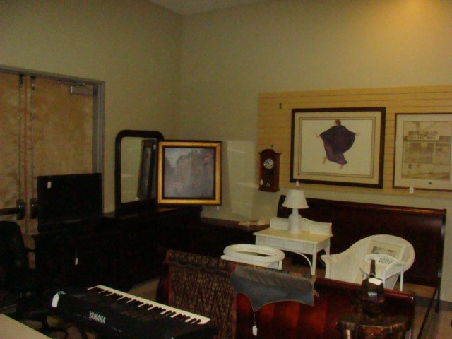 4 PIECE CHERRY WOOD BEDROOM SET (1 of 3)