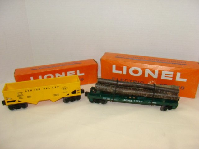 LIONEL LOG CAR & HOPPER CAR - NIB: LIONEL LOG CAR WITH LOGS 6361 & LEHIGH VALLEY HOPPER CAR 6476-135 - NIB- BOX DAMAGE-COLOR WEAR-FLAP TEARS/MISSING