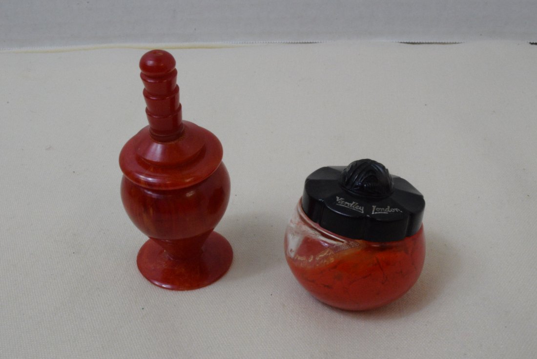 BAKELITE SNUFF/PERFUME BOTTLE (1 of 5)