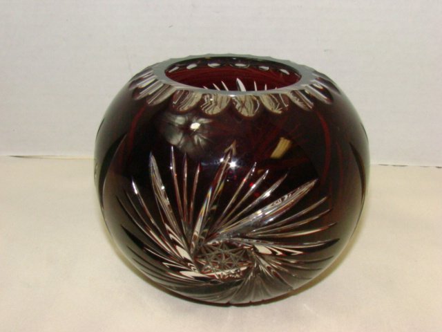 RUBY RED PRESSED CRYSTAL GLASS BOWL (1 of 5)
