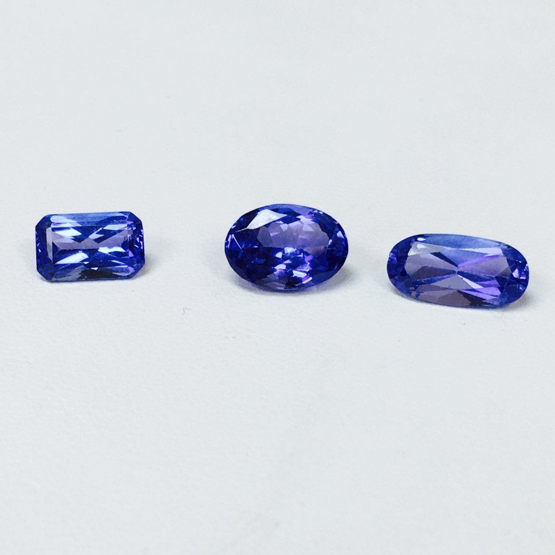 7.40 Carat, Loose Tanzanite Stones. 100 Natural