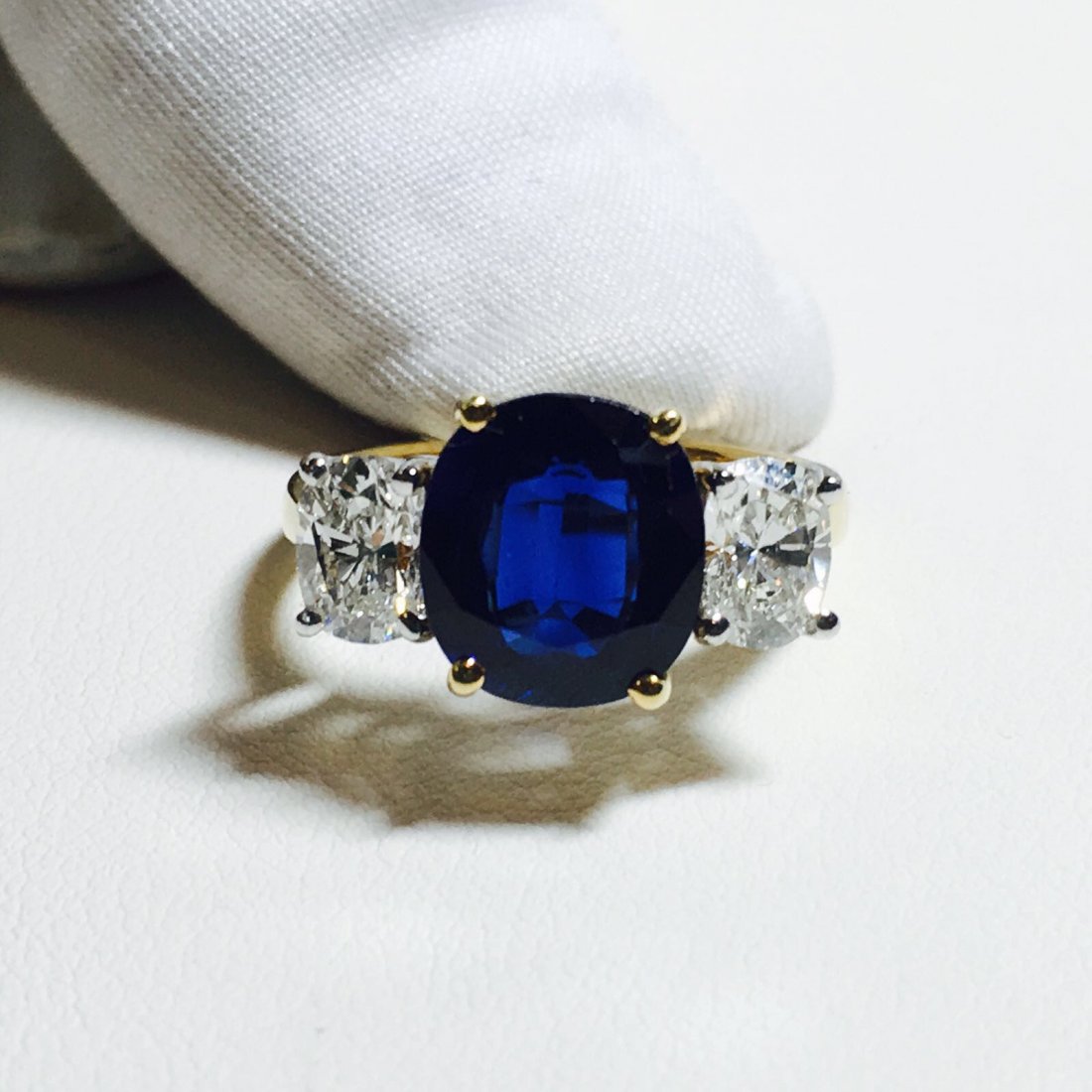 18K Gold, 4.05 Carat Blue Sapphire and Diamond Ring (1 of 6)