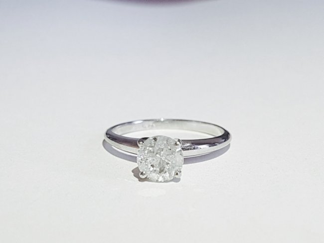 14K Gold, Diamond Engagement ring. Tiffany Setting (1 of 3)