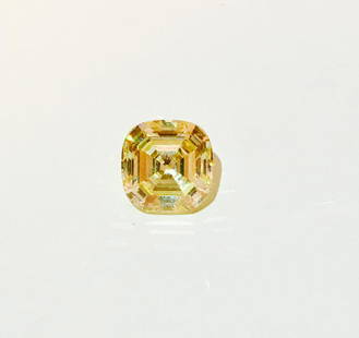 11.55 carat Citirine loose gemstone. 100% natural. AAA: 11.55 carat citrine loose gemstone. Super Quality and shine. 100% natural earth mined stone. AAA quality.