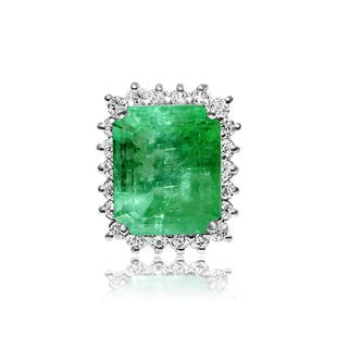 (GIA)14k, Diamond & 100% natural Colombian Emerald Ring: 14k white gold. 20.00 Carat 100% natural Colombian Emerald Ring. Cut: Emerald shape. Diamond: 2.20 cts. Round brilliant cut. F color, VS clarity. Extremely beautiful ring. Rare and one of a kind.