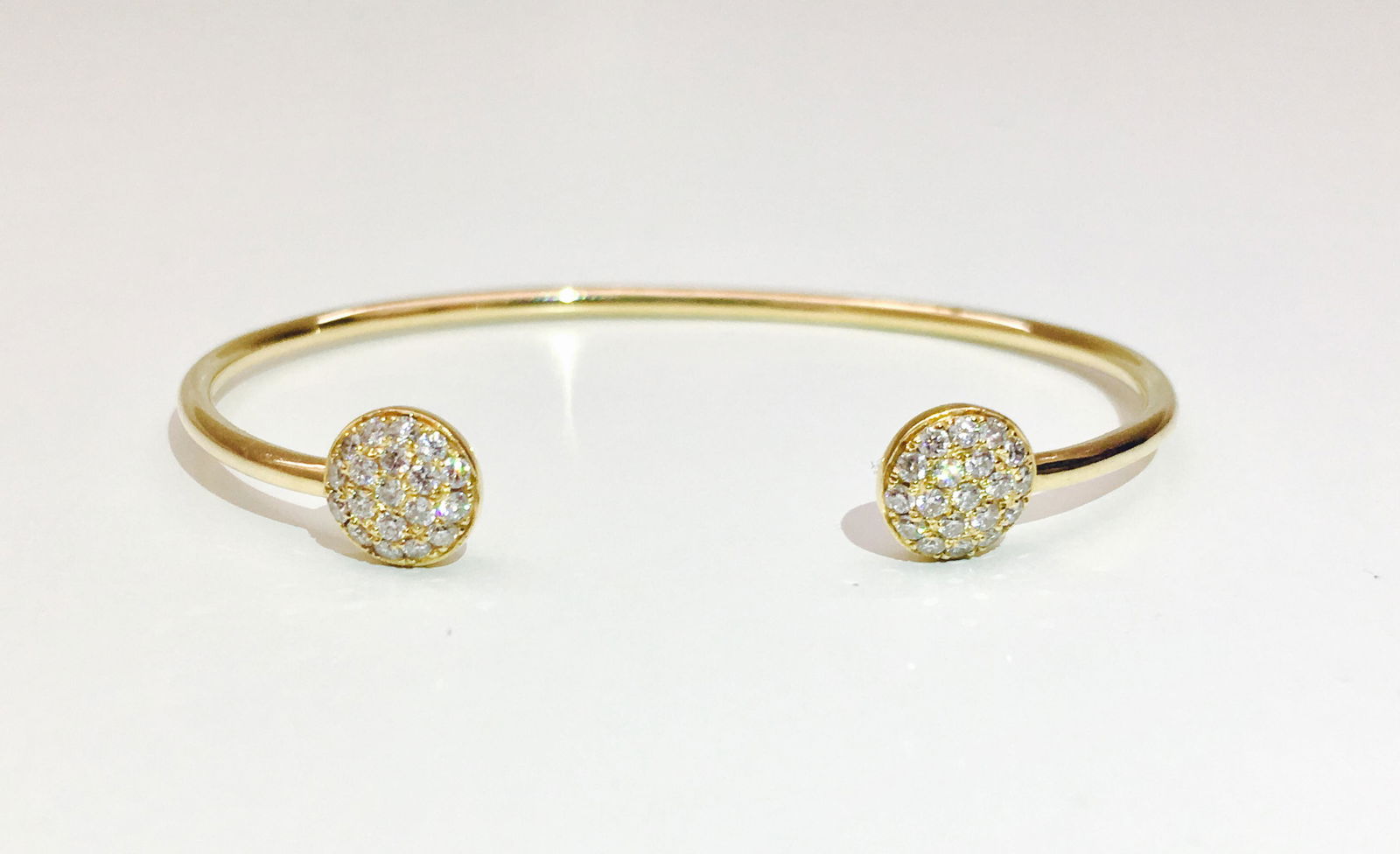 18k Yellow Gold DIAMOND BANGLE / BRACELET (1 of 5)