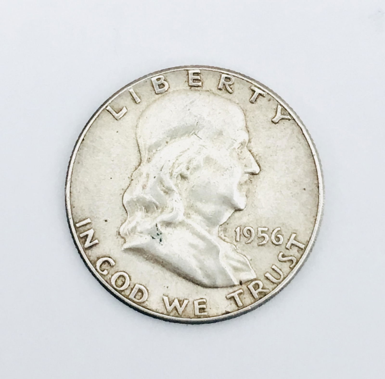 1956 Half Dollar Franklin Liberty 900 Silver Coin (1 of 2)