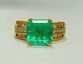 Natural 6.00 Carat Colombian Emerald and Diamond Ring