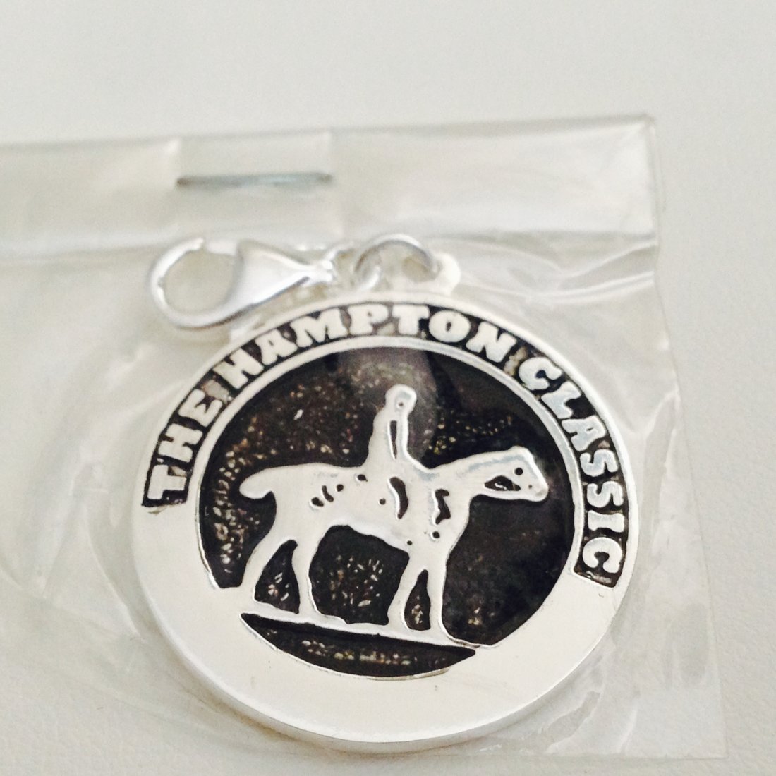 THE HAMPTON CLASSIC STERLING SILVER KEY CHAIN (1 of 2)