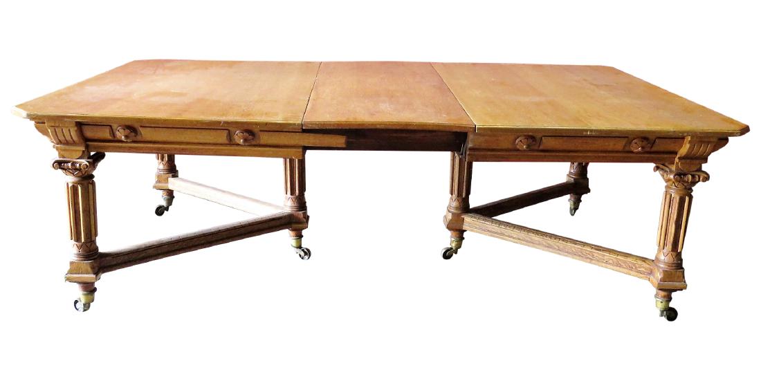 OAK CARVED DINING TABLE mann. PABST (1 of 7)