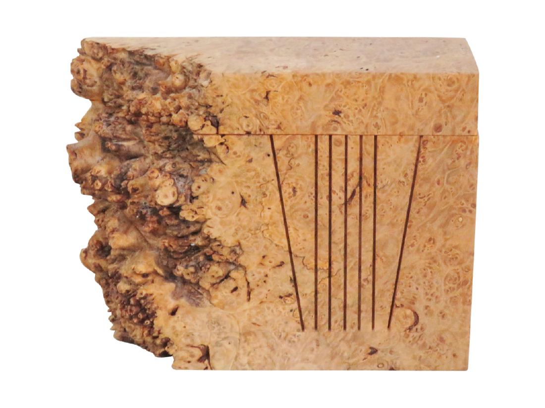 MICHAEL ELKAN MAPLE LEAF STUDIO BURL BOX (1 of 5)