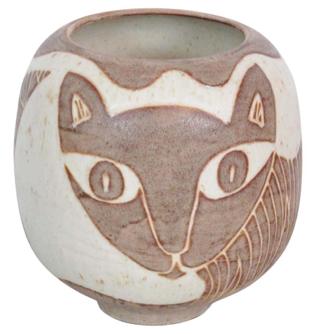 STUDIO POTTERY CAT VASE (1 of 4)
