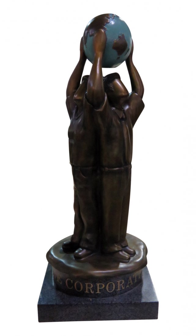 BRONZE STATUE "PERFECT ENGINE CORPORATE AWARD" (1 of 6)