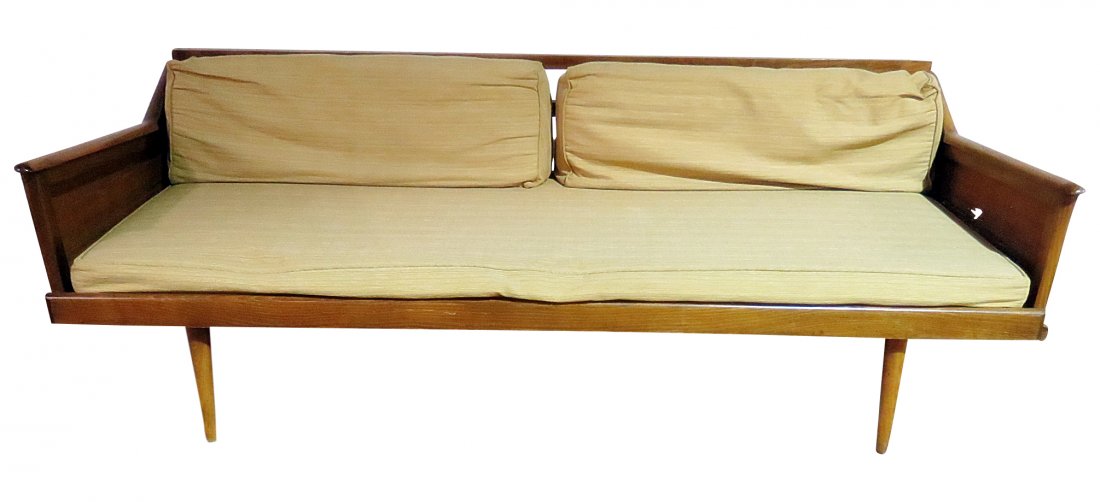 MCM PROBBER STYLE SOFA (1 of 6)