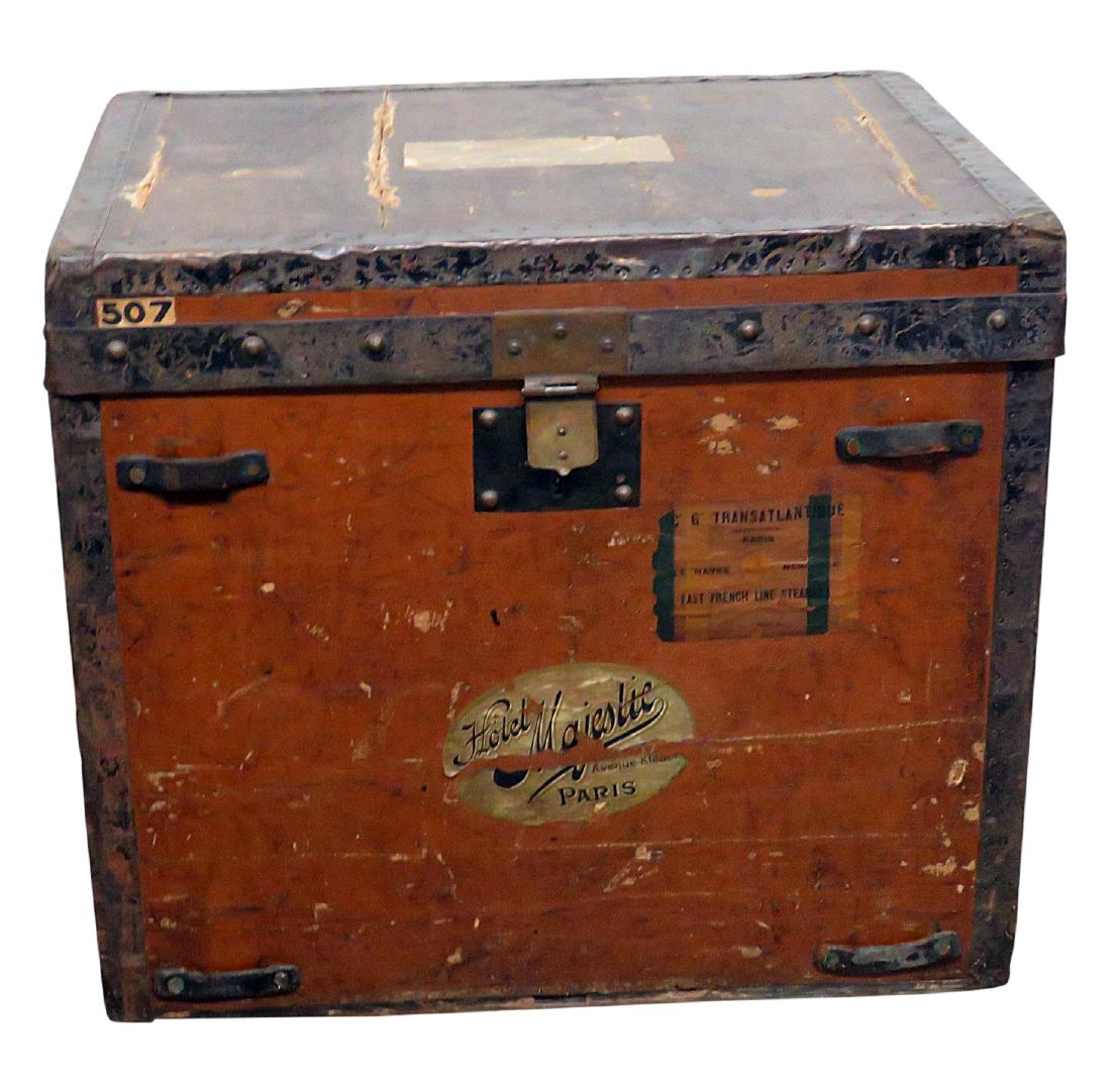 ANTIQUE LOUIS VUITTON TRUNK (1 of 10)