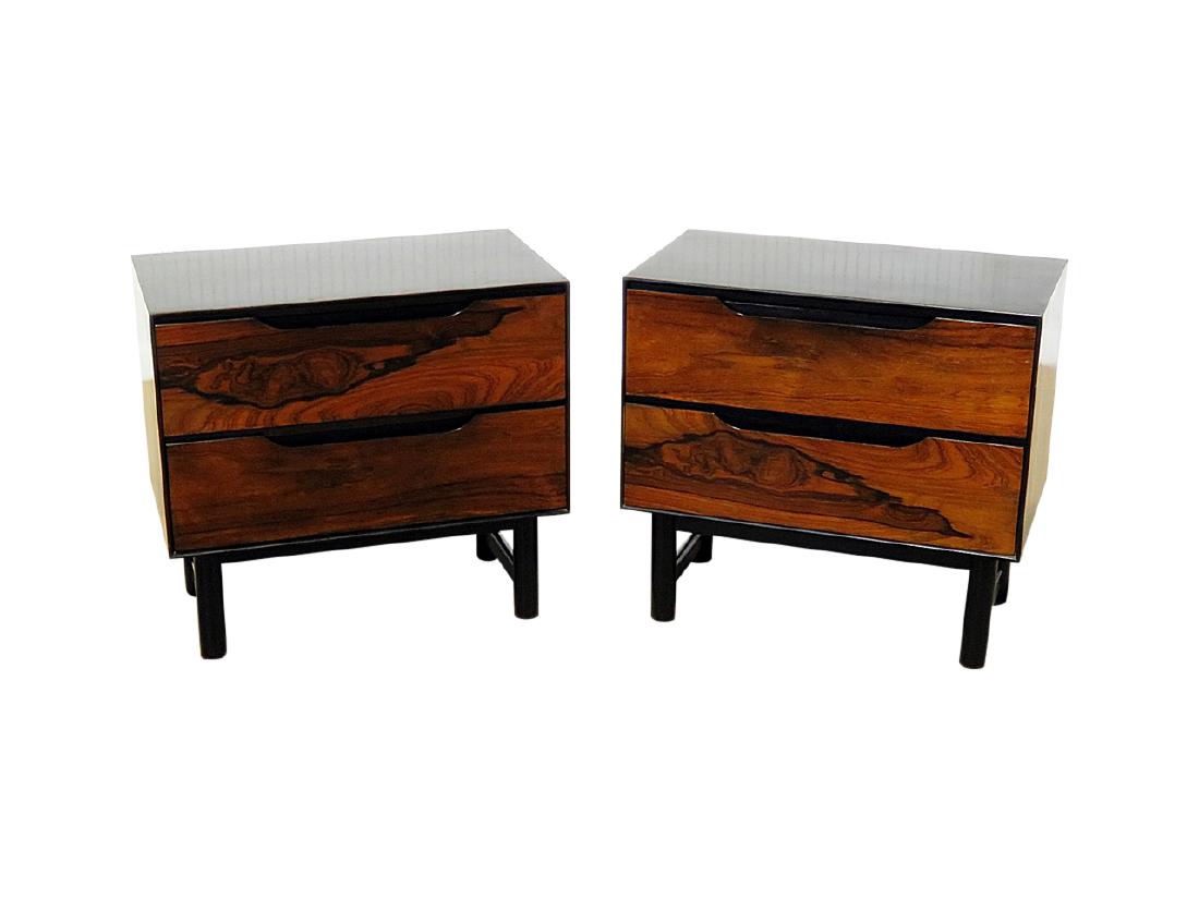 Pair DISTINCTIVE FURNITURE by STANLEY NIGHT STANDS (1 of 8)
