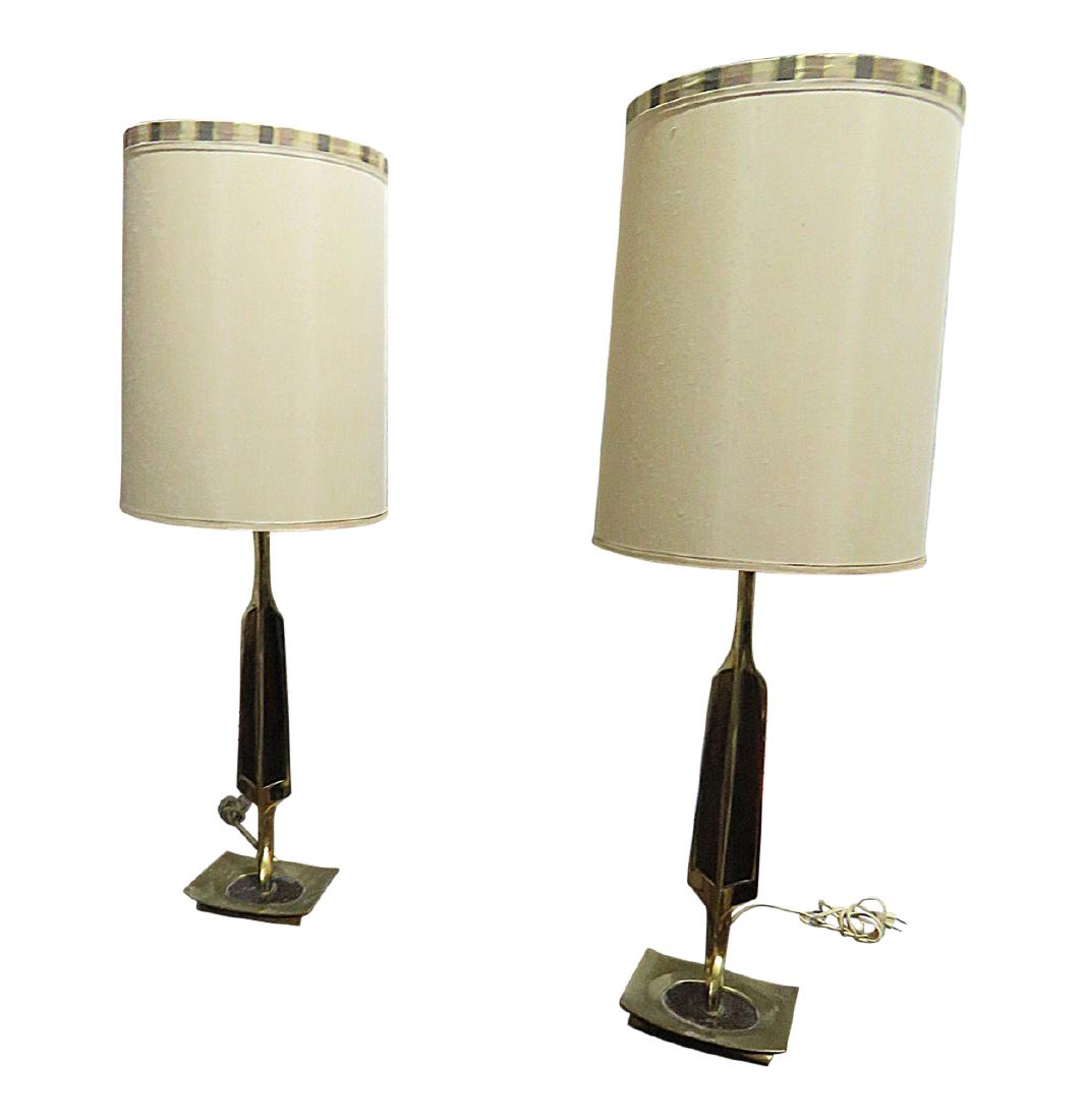 Pair LAUREL COMPANY TABLE LAMPS (1 of 14)