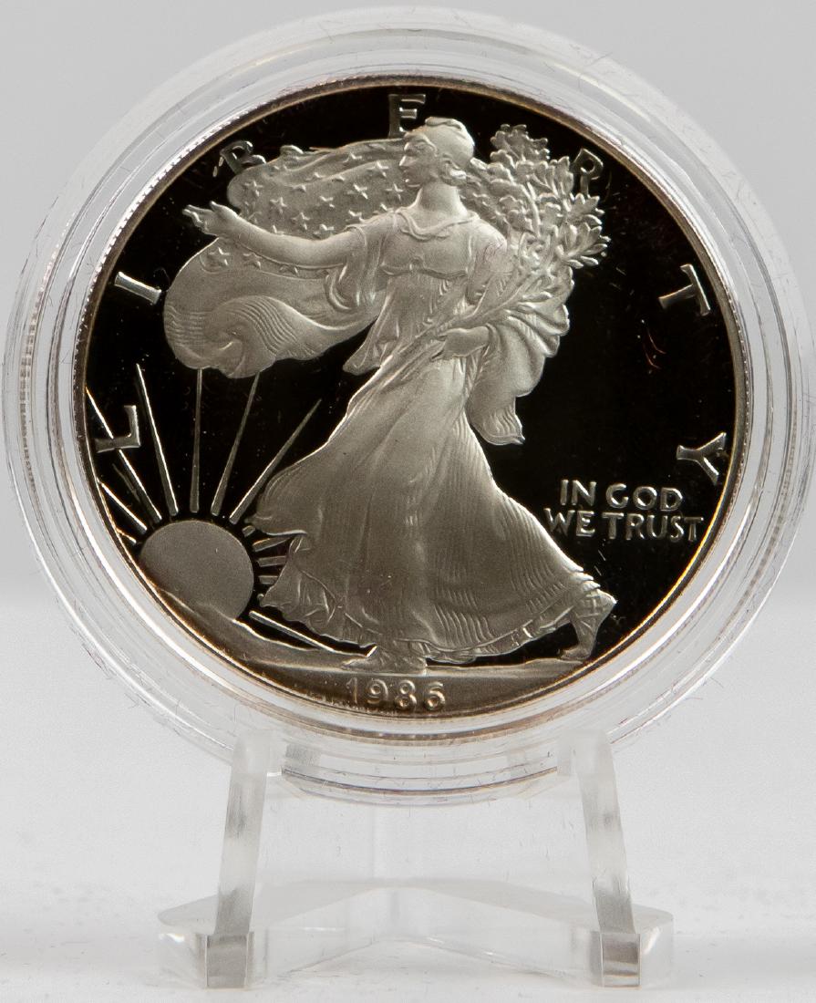 1986 SILVER EAGLE DOLLAR $1 (1 of 2)