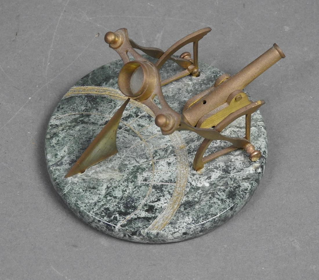 BRASS MINIATURE MILITARY CANNON SUNDIAL (1 of 9)