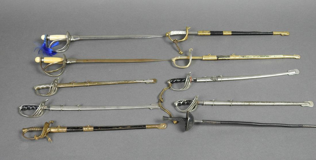 10 MINIATURE SWORDS (1 of 6)