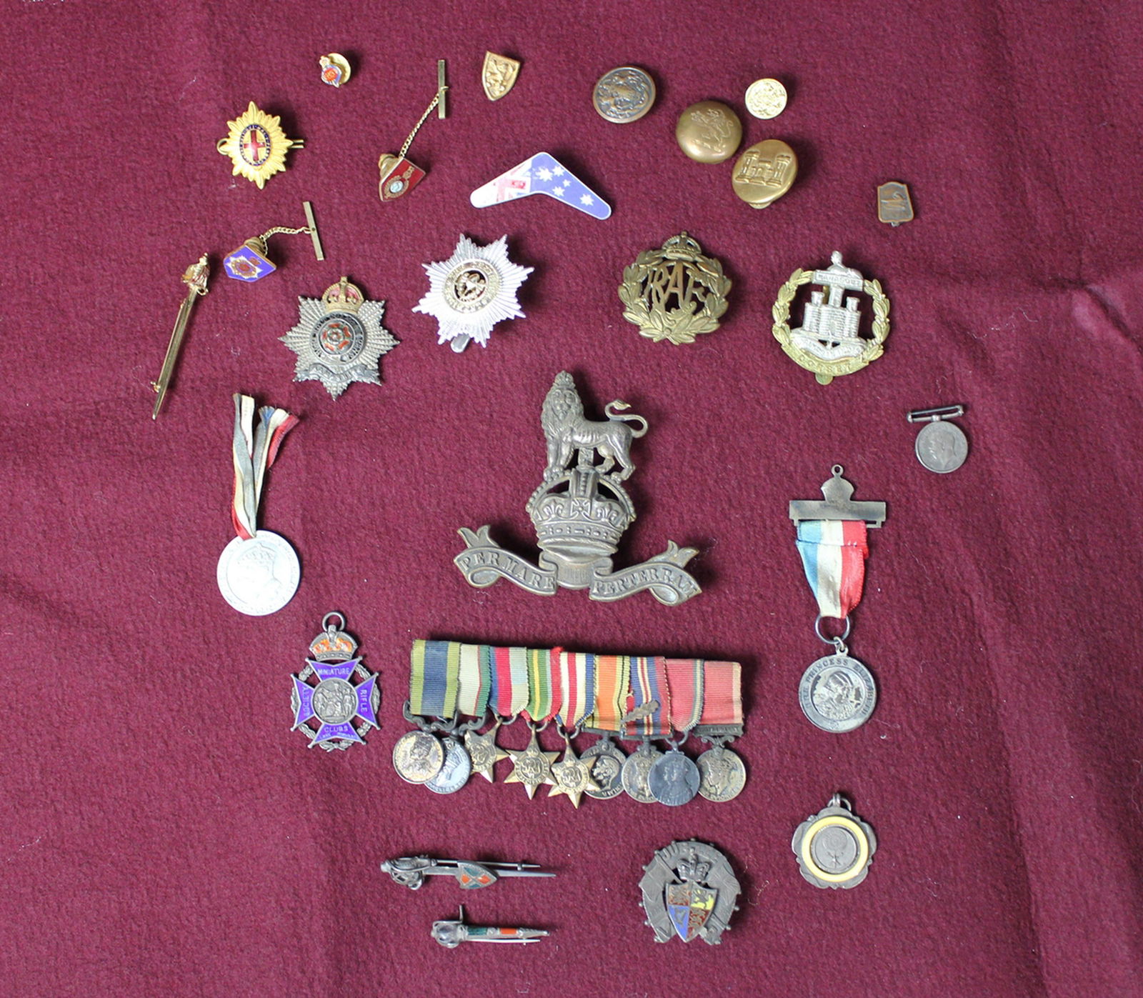 WAR MEDALS, BADGES (1 of 15)